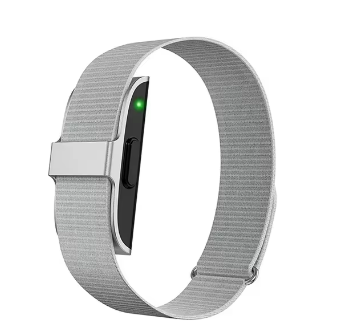 Sleek black smart health tracker bracelet for men & women, featuring a clear display for activity & vital signs monitoring.