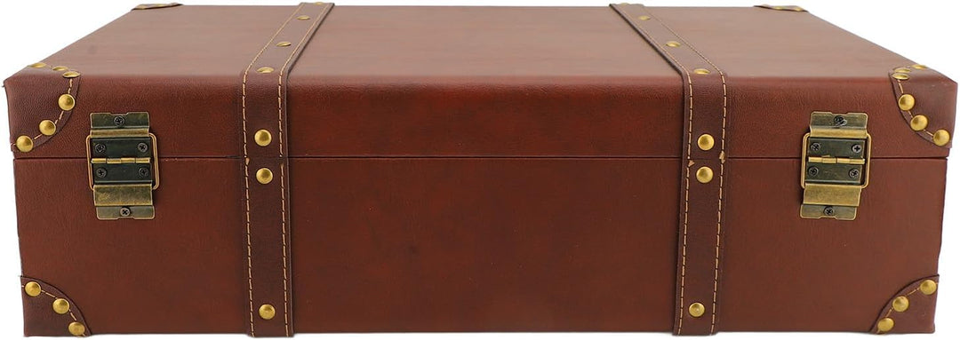 Unisex vintage leather overnight case with worn-in texture, highlighting its authentic vintage appeal