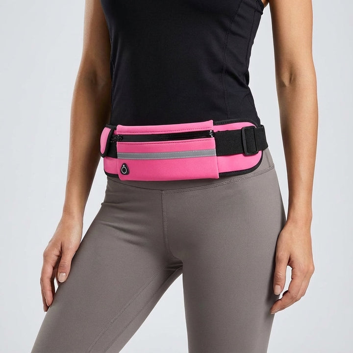 Unisex travel pouch and running belt in waterproof material, essential for active individuals
