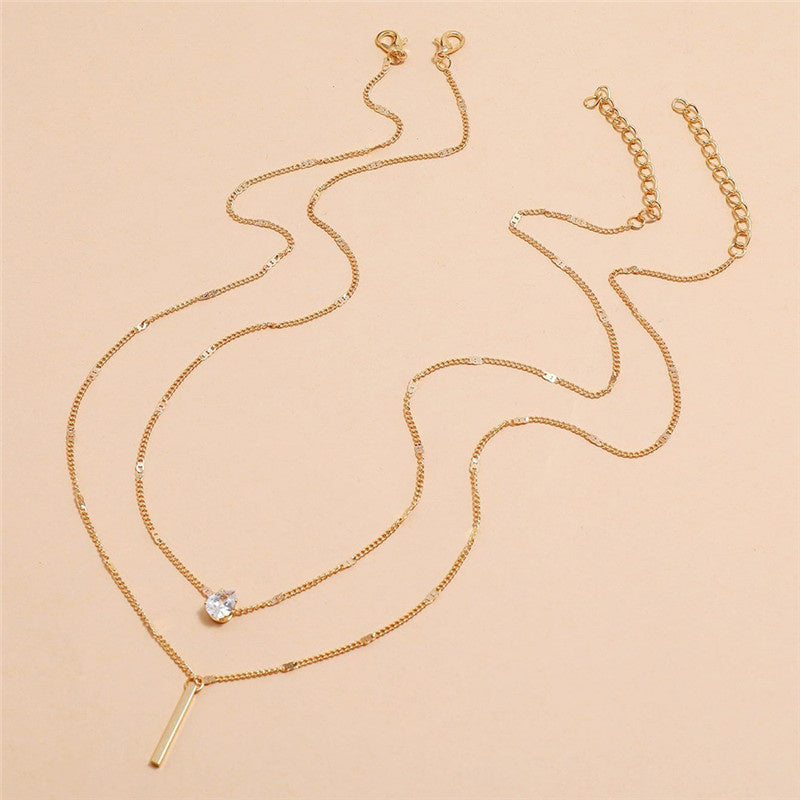 Beautiful vintage gold & silver pendant necklace set. Women's classic jewelry, perfect fashion gift.