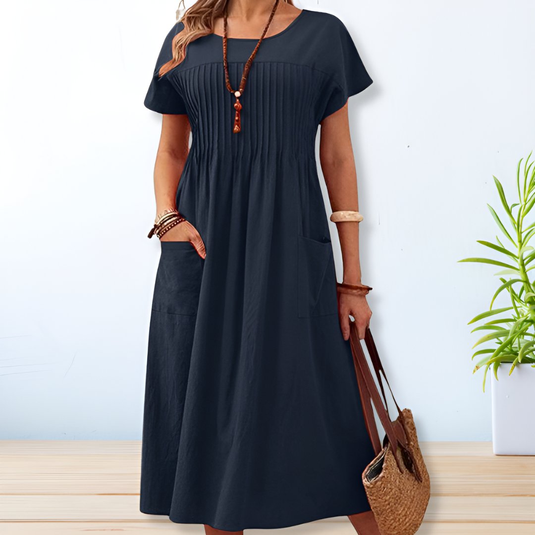 Women's airy & comfortable loose fit Tabea summer dress, perfect for casual everyday wear. Plus size friendly.