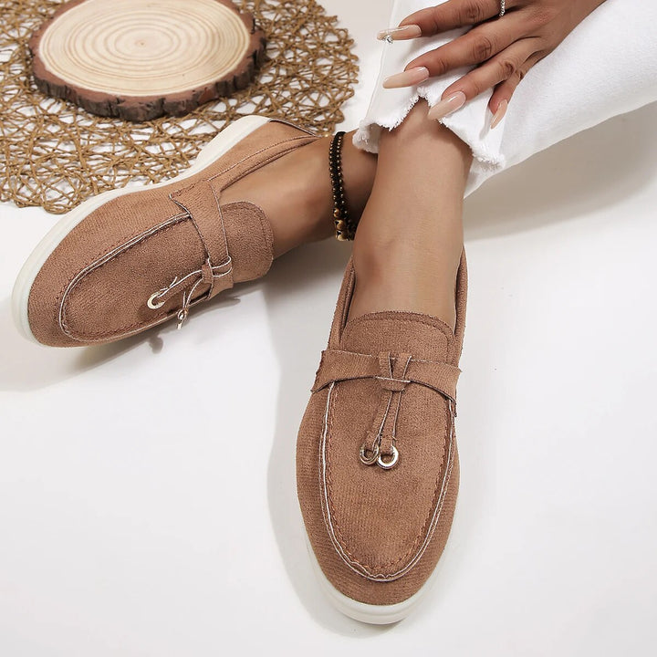 Elegant women's Avery comfort loafers, versatile everyday slip-on flats with a stylish, timeless appeal.