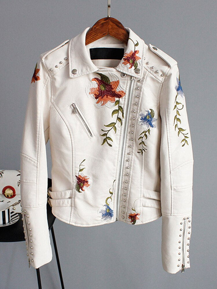 Women's black cropped faux leather jacket with front zipper, perfect for spring casual chic or autumn city style.