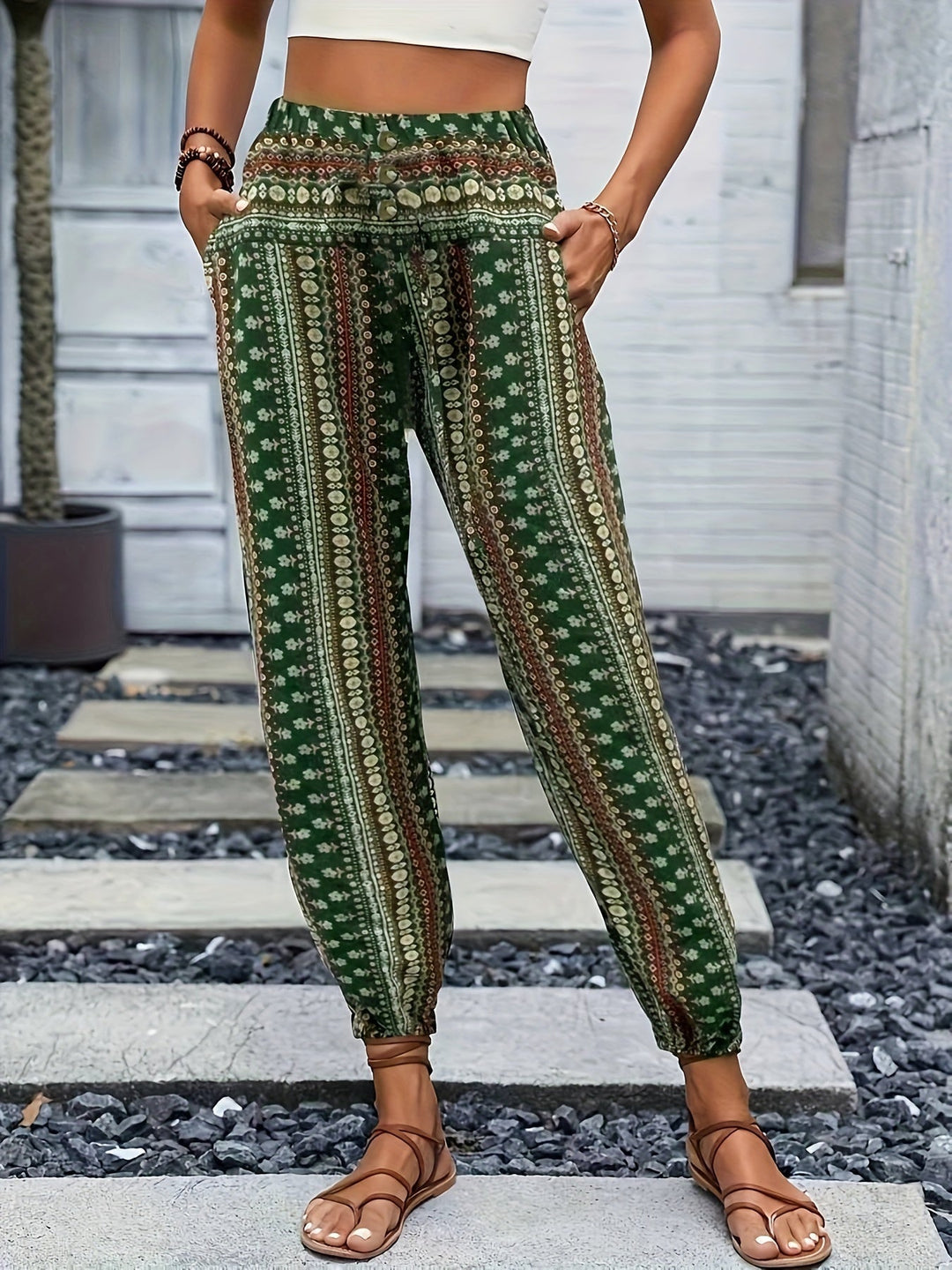 Lightweight printed high-waist boho trousers, perfect for women's summer fashion, vacation, or loungewear.