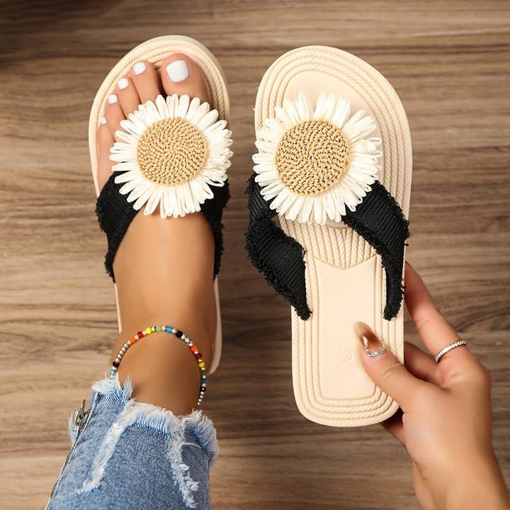 Women's Marivi boho slip-on sandals. Flat and comfortable with a lovely daisy detail, perfect for summer casual wear.