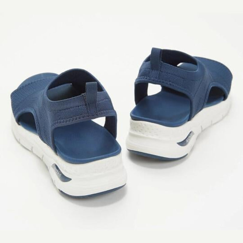 Trendy women's breathable mesh platform sandals, offering both style and practicality for comfortable summer days.