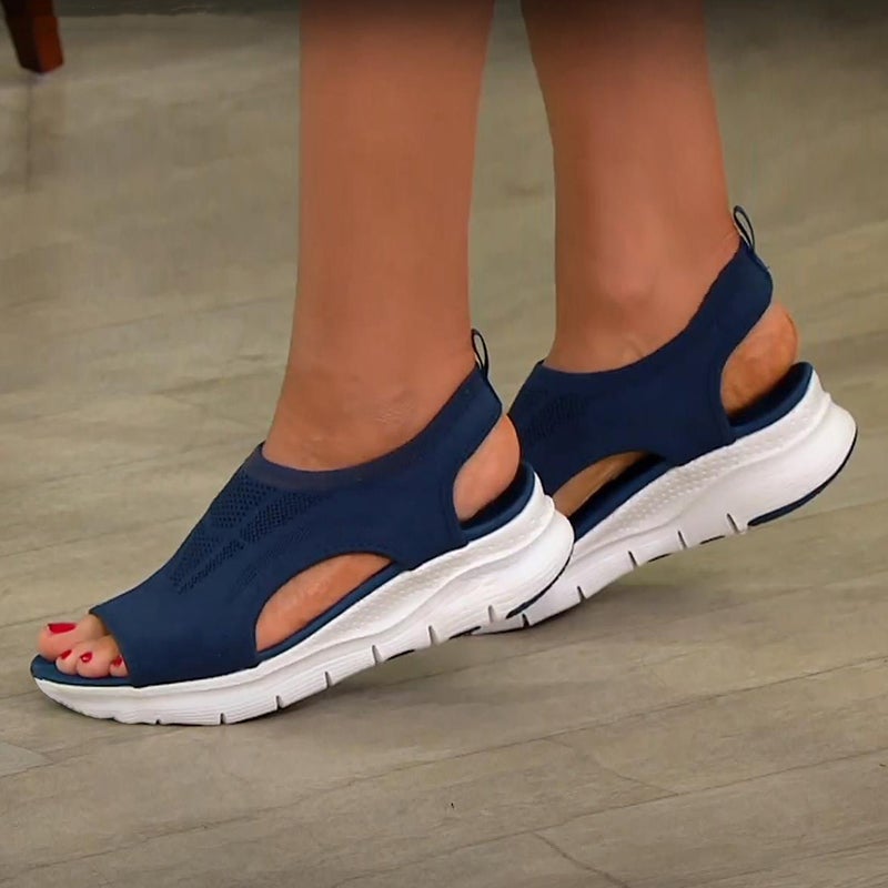 Slip-on women's platform sandals, made with breathable mesh, great for beach, holiday, and casual summer wear.