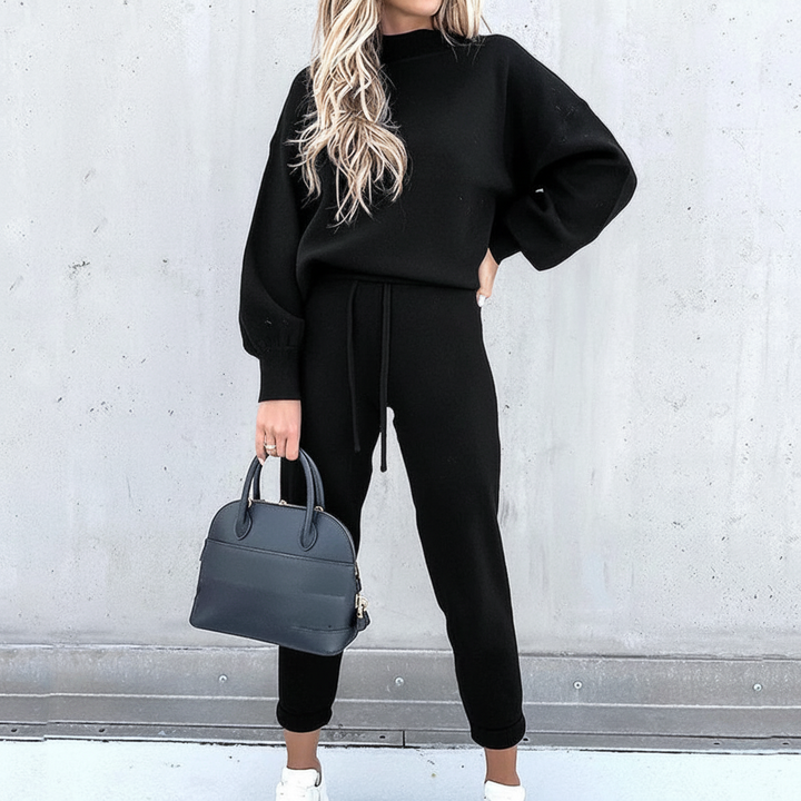 Fashionable women's casual high collar set, perfect for everyday comfort and style