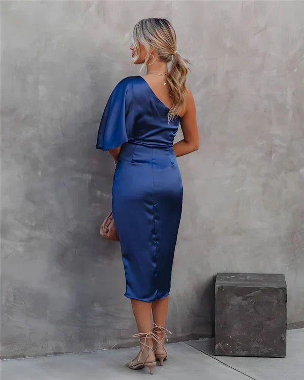 Celina elegant evening gown, a versatile long party dress for women's formal and cocktail events.