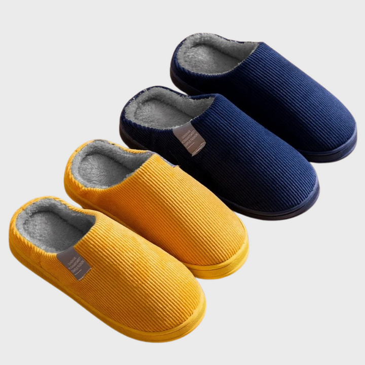 Casual & comfortable women's cloud slide slippers, ideal indoor footwear for cozy relaxation.