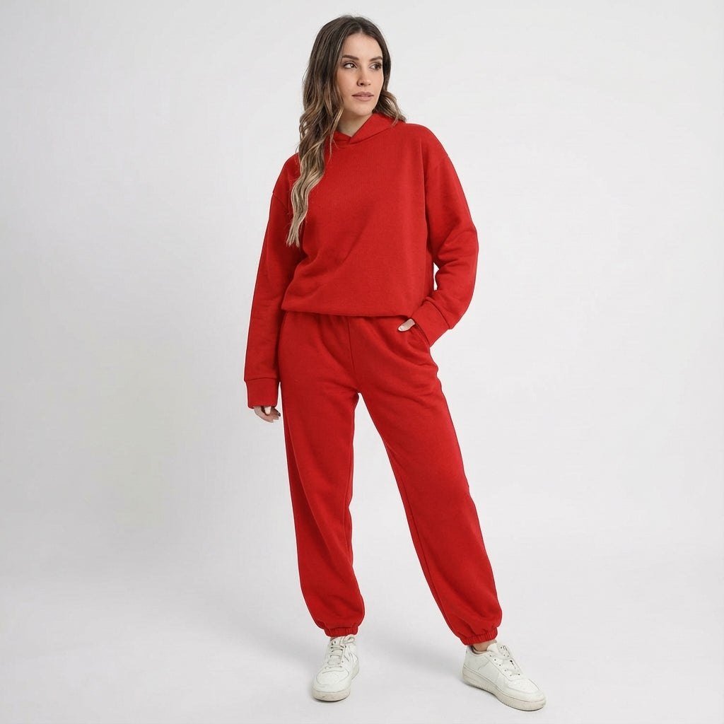 Comfortable women's tracksuit with a casual outfit aesthetic, suitable for everyday wear and active lifestyles