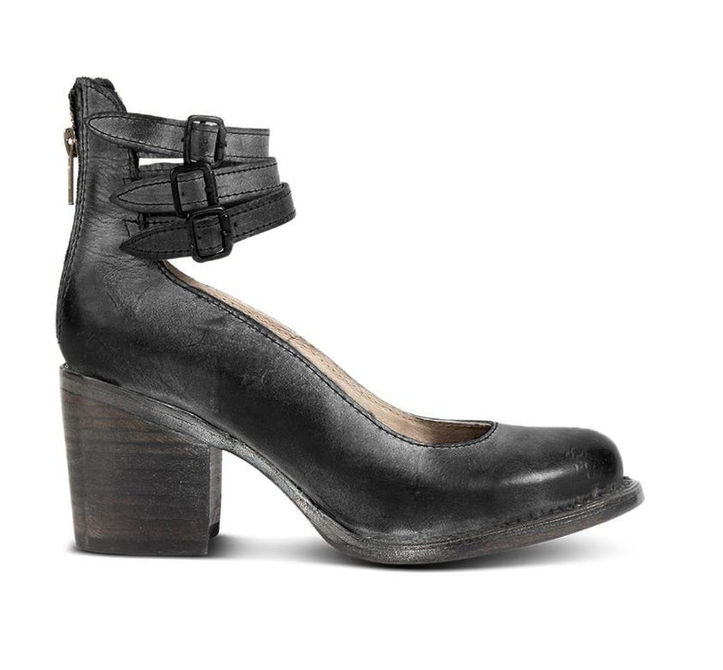 Comfortable women's walking shoes with secure non-slip grip, stylish for daily wear.