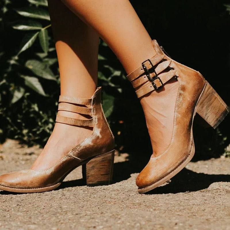 Versatile women's walking shoes, comfortable & stylish, suitable for daily to office wear.