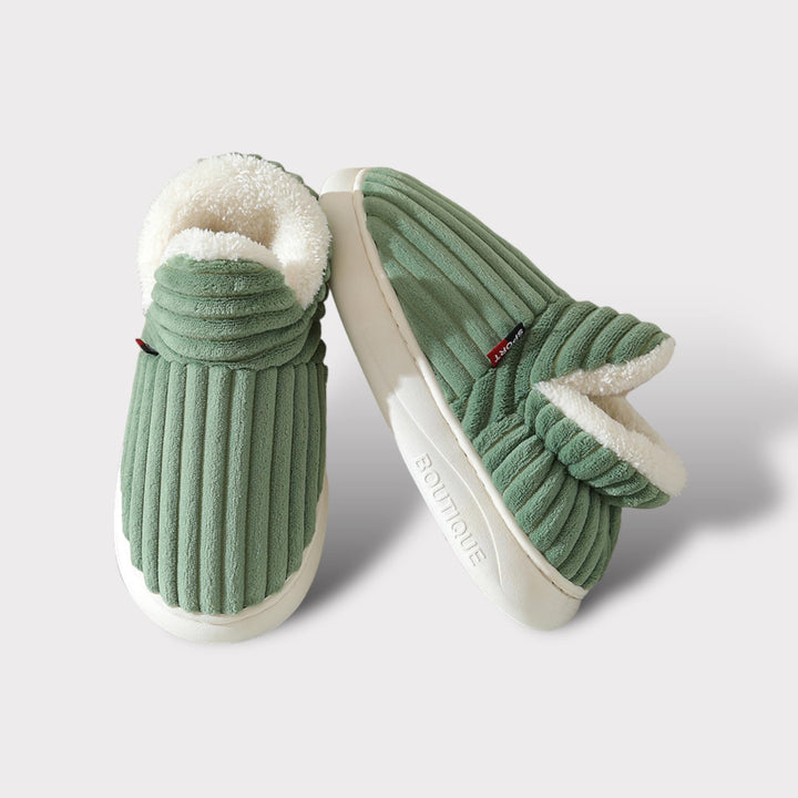 Cloud-like comfort in Aurora women's house slippers, perfect cozy indoor shoes for loungewear.