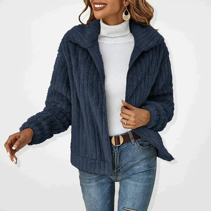 Cozy women's long fleece vest cardigan, a warm & stylish essential for fall and winter fashion.