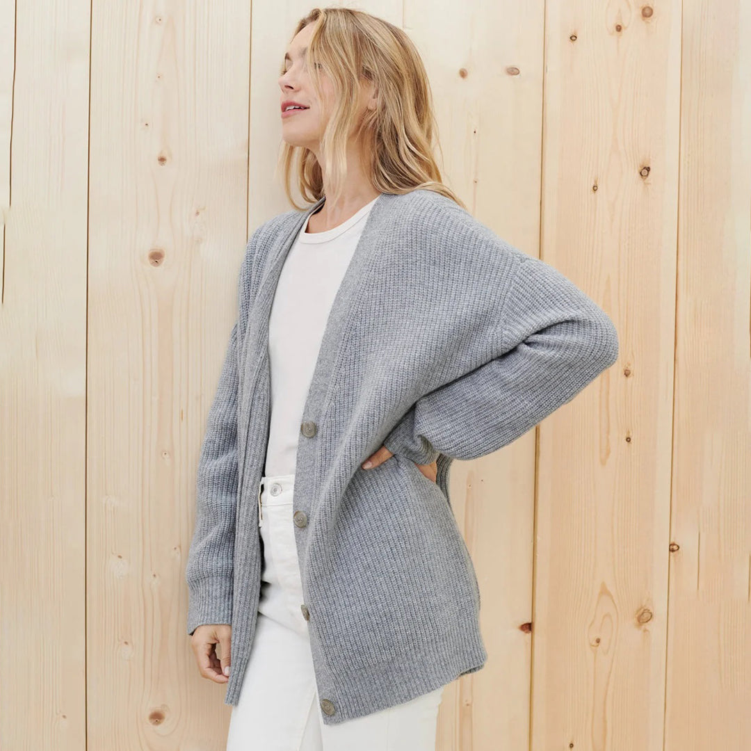 Relaxed women's oversized cocoon cardigan, ultimate cozy comfort for cool weather.