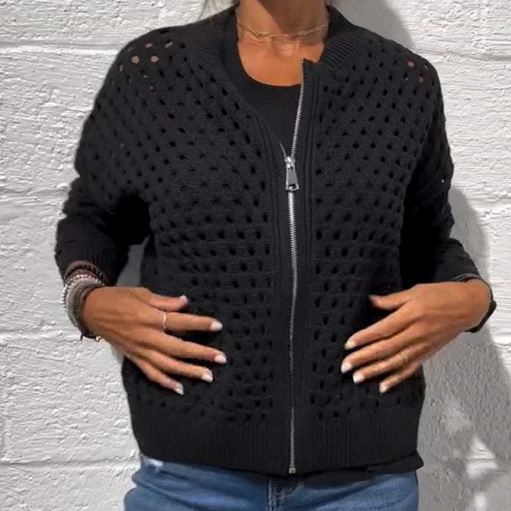 Women's Fenja zipper cardigan with lightweight, airy structure. Versatile long-sleeve knit for casual fashion.