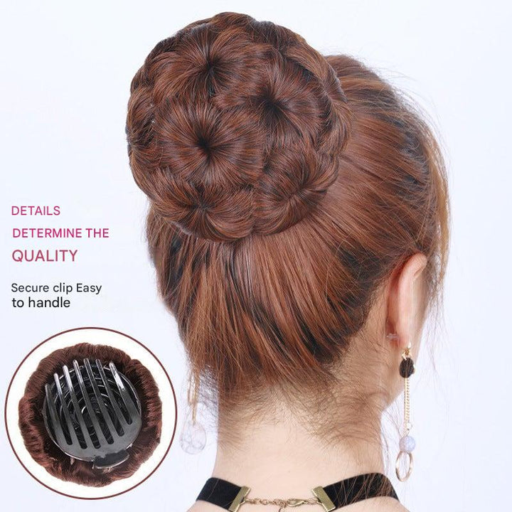Create a quick, elegant updo with this women's flower hair clip and extension.