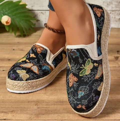 Retro floral platform espadrilles for women, ideal comfortable summer sandals & festival fashion.
