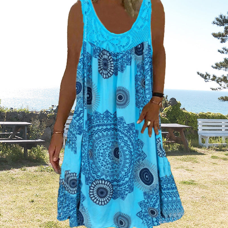 Versatile women's flowy dress, sleeveless for summer, suitable for casual fashion and beachwear.