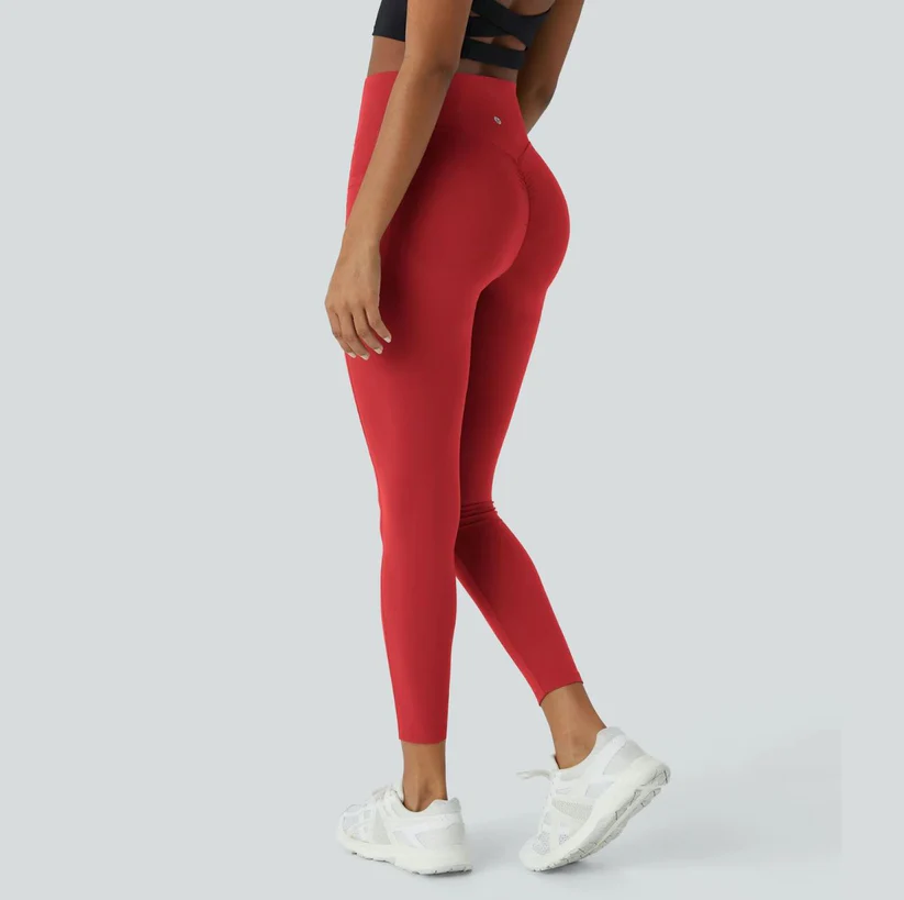 Black high-waisted push-up leggings for women, ideal activewear for yoga & daily comfort.