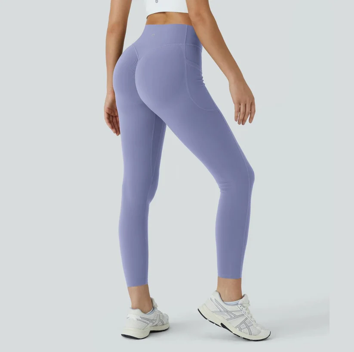 Performance high-waisted push-up gym leggings, enhancing curves & providing optimal comfort.
