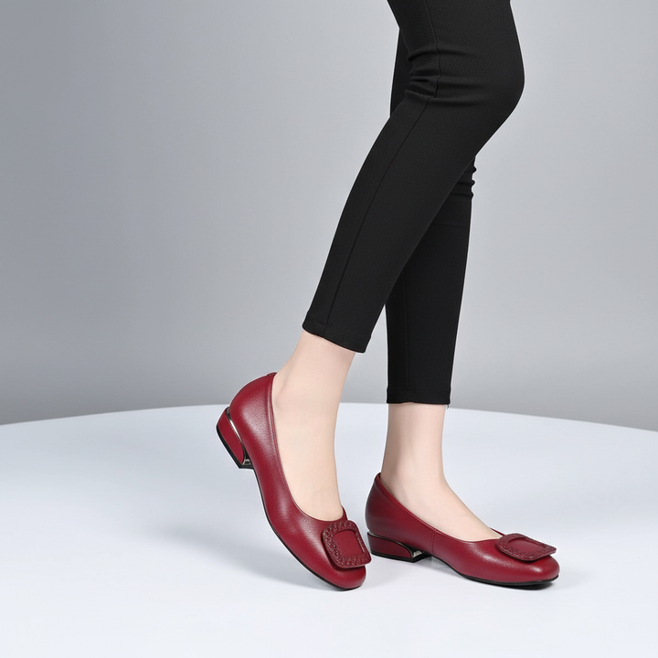 Elegant women's leather flats, Josephine, with orthopedic heel and arch support for lasting comfort