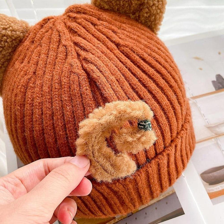 Chic women's knitted cat ear hat, a must-have winter accessory, warmth and unique design