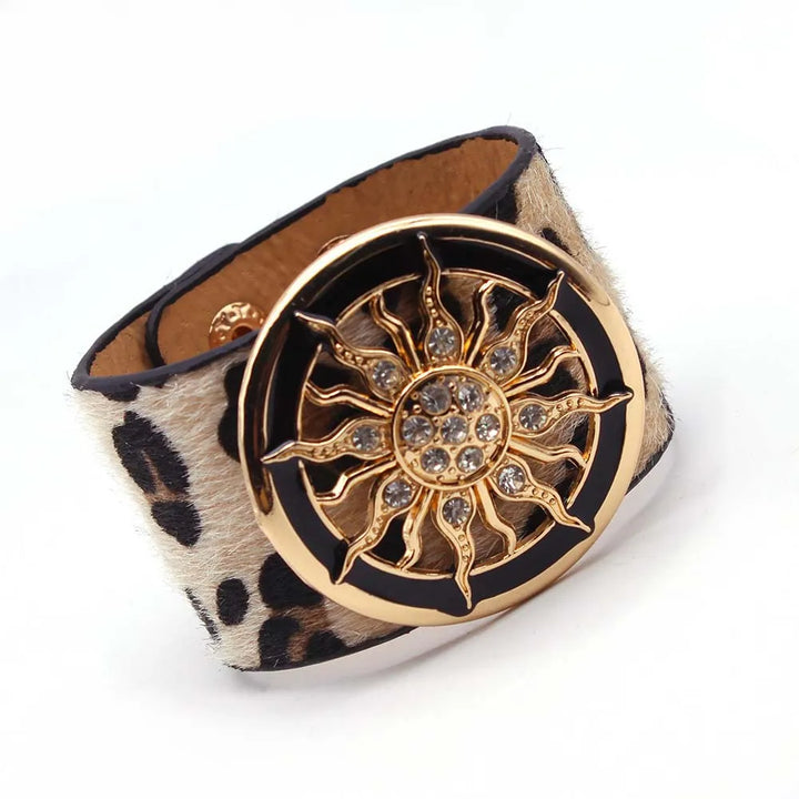 Fashionable women's leopard print leather bracelet, unique arm candy