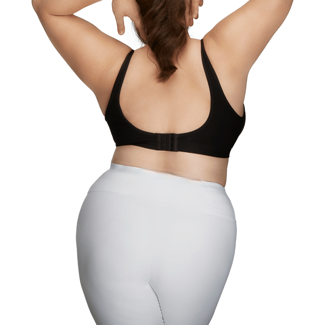 Full set view: Luma seamless wireless bra and a durable wash bag for delicate items.