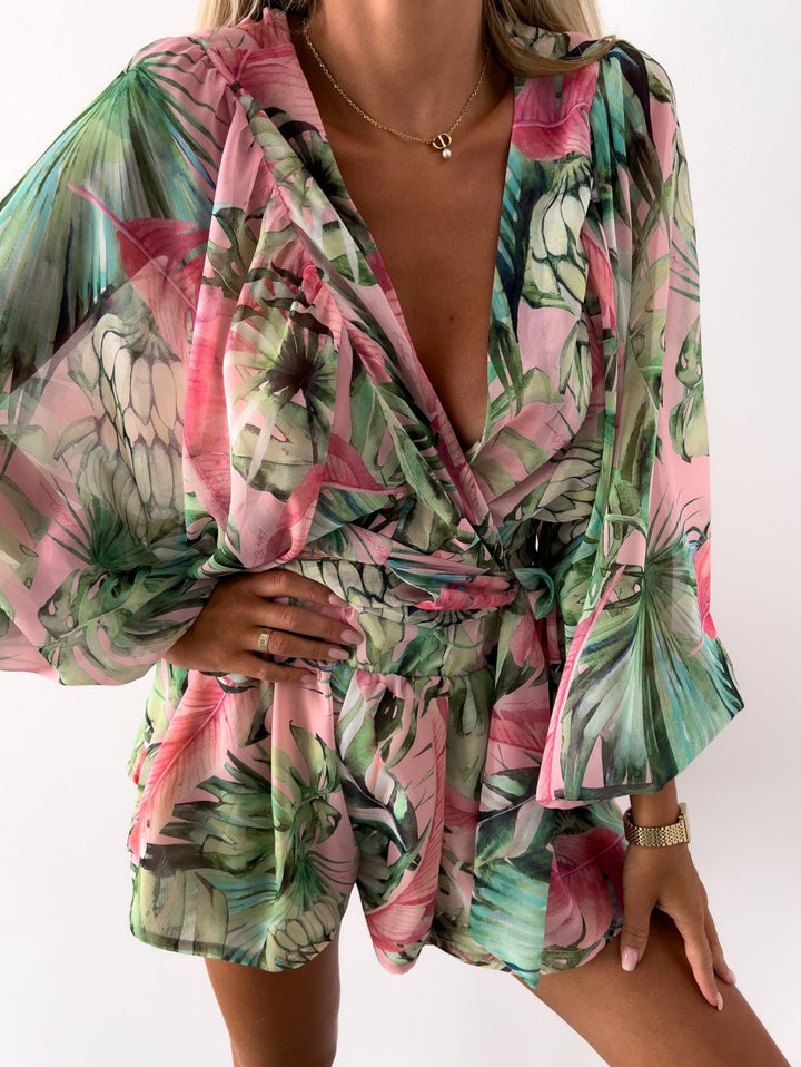 Women's Luna Summer Jumpsuit: effortless, casual chic, perfect for warm weather and vacation.