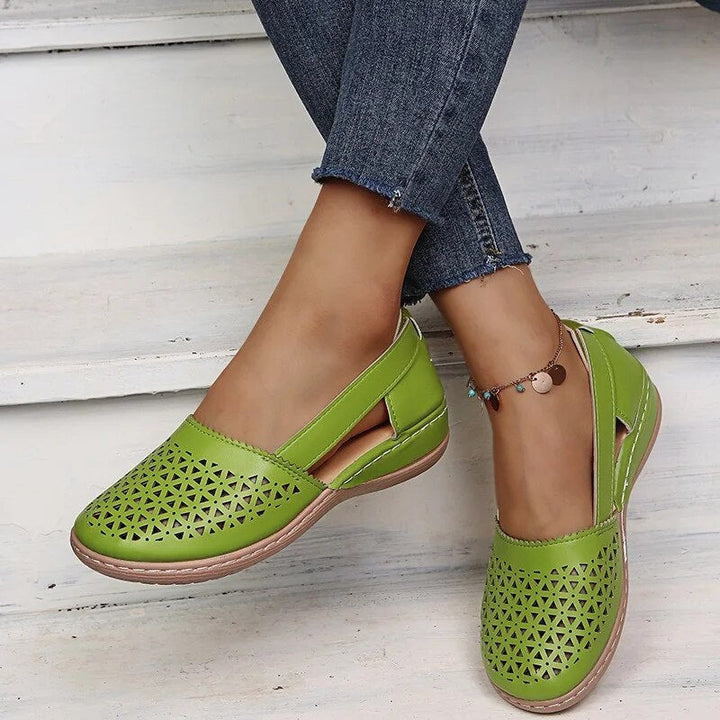 Comfortable Melina women's summer shoes, perfect for everyday walking and casual outings.