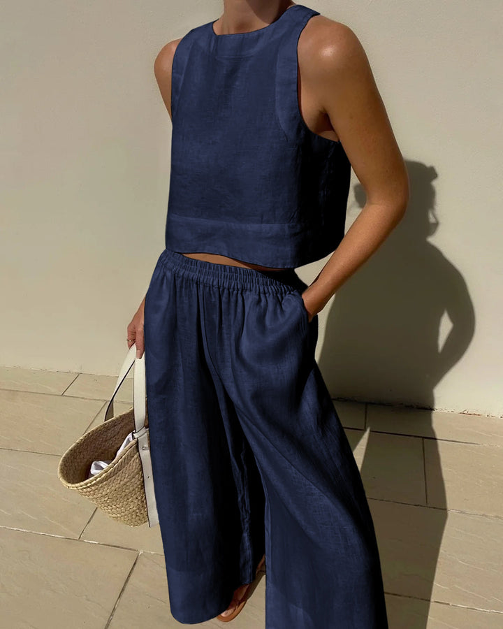 Summer-ready women's Narela two-piece outfit. Light skirt & top, perfect for warm spring days.