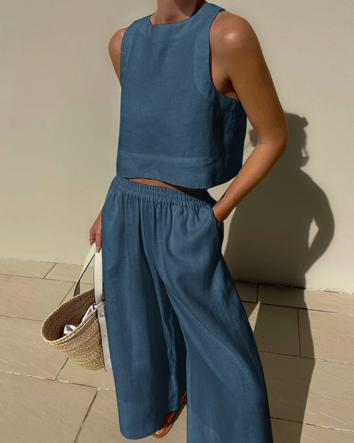 Chic women's Narela matching two-piece set. Features a stylish top and coordinating skirt for any occasion.
