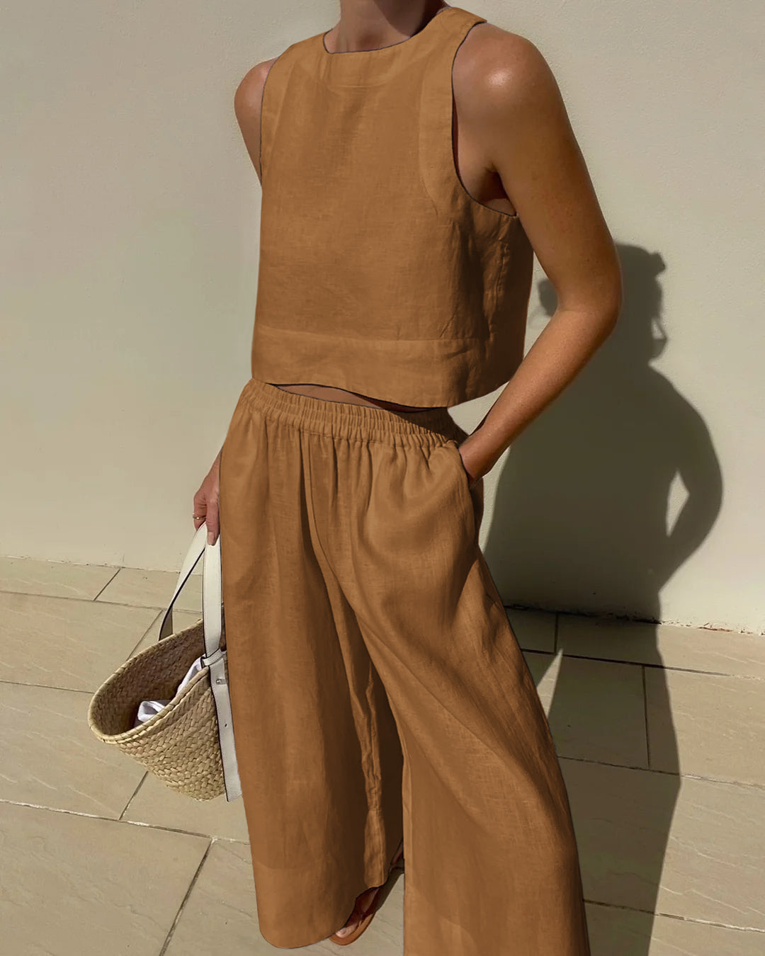 Women's Narela two-piece skirt & top. Modern, versatile outfit for spring, summer, office, leisure.