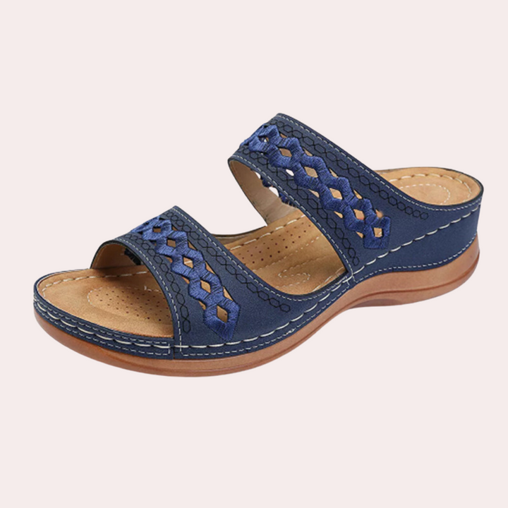 Women's daily wear sandals: arch support, anti-slip features, and comfortable design