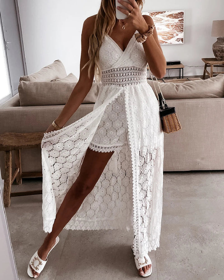 Noralie women's loose-fit playsuit in breathable linen, perfect casual romper for ultimate summer comfort.