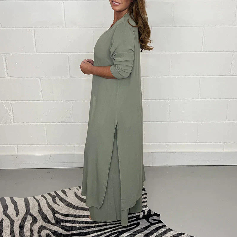 Versatile Nova women's casual two-piece set. Comfortable lounge wear & travel outfit.