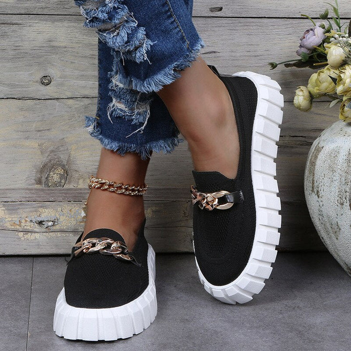 Trendy women's orthopaedic platform sneakers, perfect for athletic activities & casual everyday style.