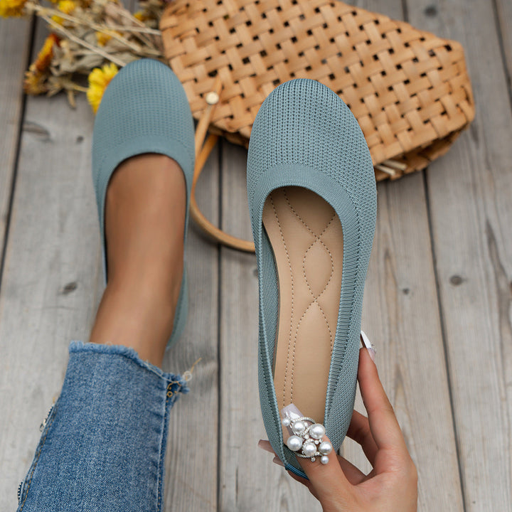 Comfortable slip-on ballerinas for women, perfect for versatile everyday casual wear.