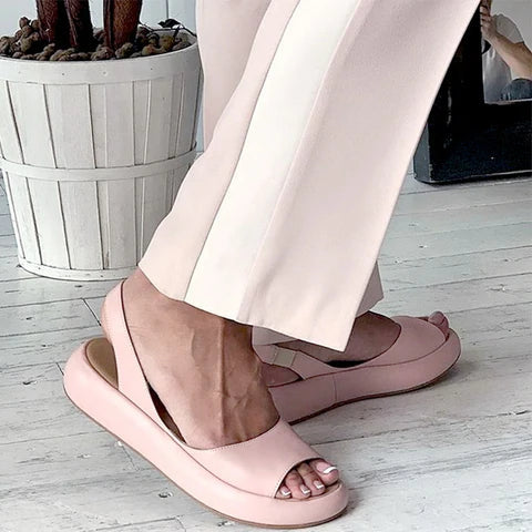 Stylish women's low-heel orthopedic sandals, perfect for summer vacations & casual walking.