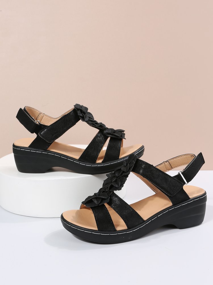 Full view of women's orthopedic gladiator sandals, floral print, ankle strap, comfortable summer walking shoes