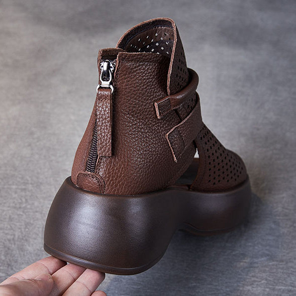 Orthopedic women's walking sandals with excellent arch support and ultimate comfort.