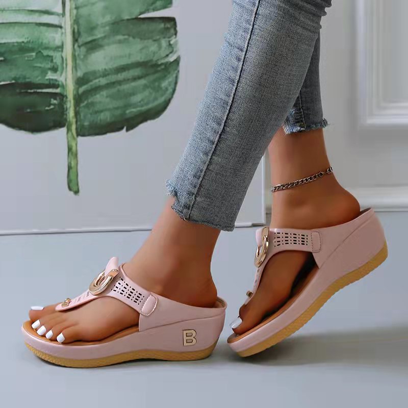 High-quality women's orthopedic summer sandals, Livienne, offering crucial arch support and stylish vegan leather comfort.