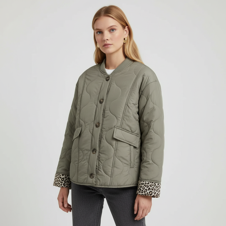 Everyday women's padded jacket, black with a fashionable leopard lining, suitable for various outfits
