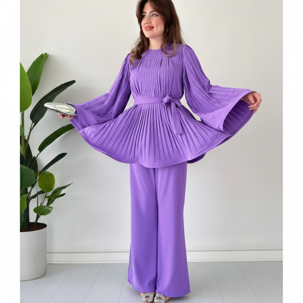 Women's lounge set featuring a comfortable pleated top and flowy wide leg pants.