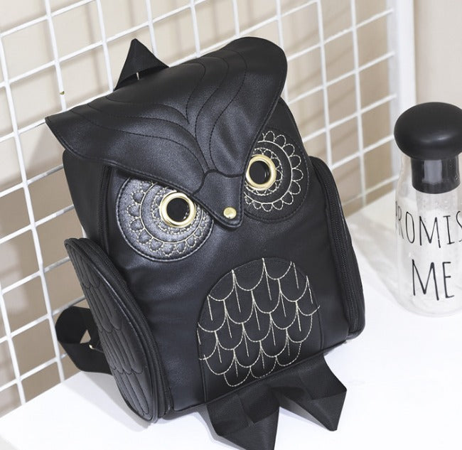 Chic multi-pocket women's backpack featuring an eye-catching owl print on PU leather