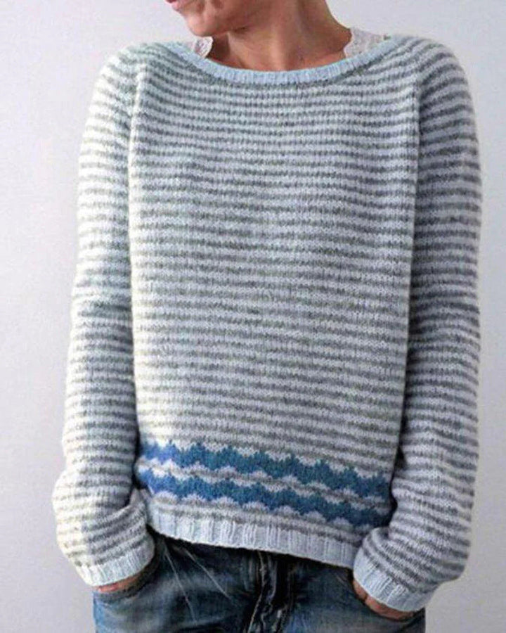 Women's long-sleeve retro Celeste sweater. Comfortable knitwear, a timeless & cozy choice for autumn fashion.