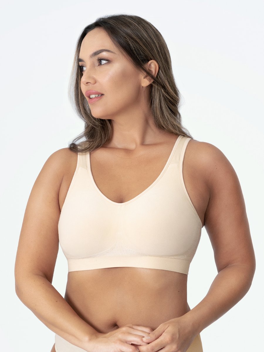 Comfortable wire-free women's sports bra, offering seamless support for daily wear.