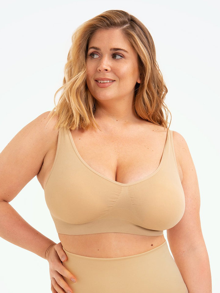 Women's seamless shapewear sports bra, designed for all-day comfort and a smooth fit.